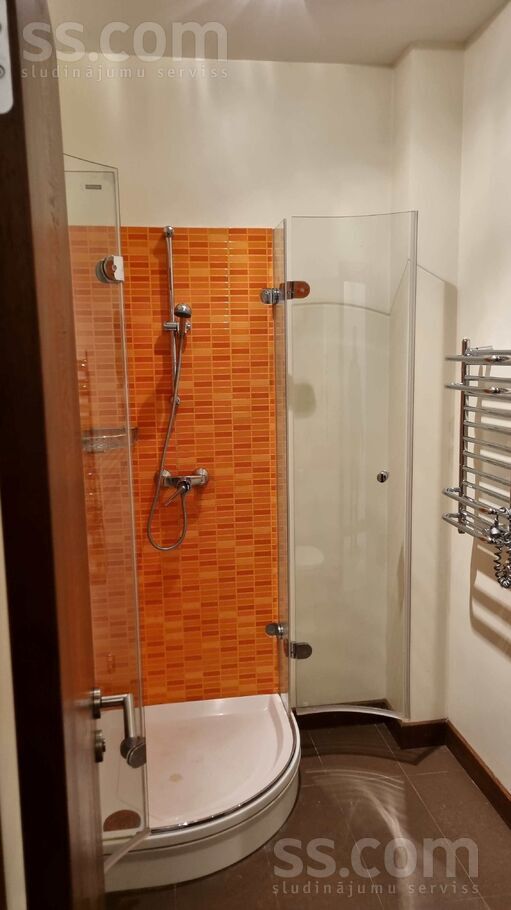 Ezeru 11, Jūrmala — maja