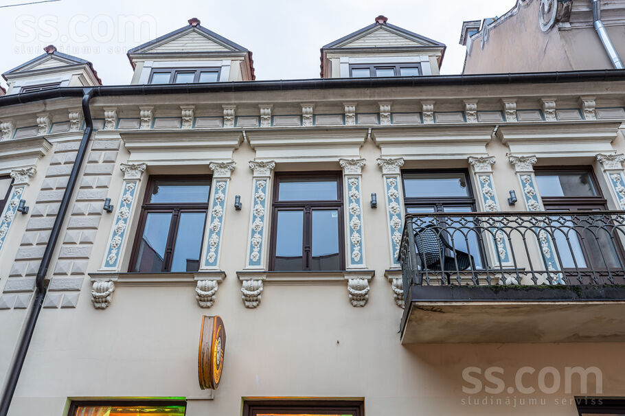 Jāņa sēta 1, Rīga — maja