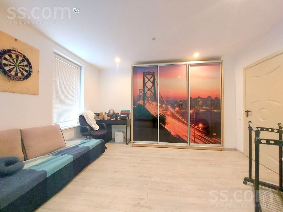 Čiekurkalna 6. šķ l. 17, Rīga — maja