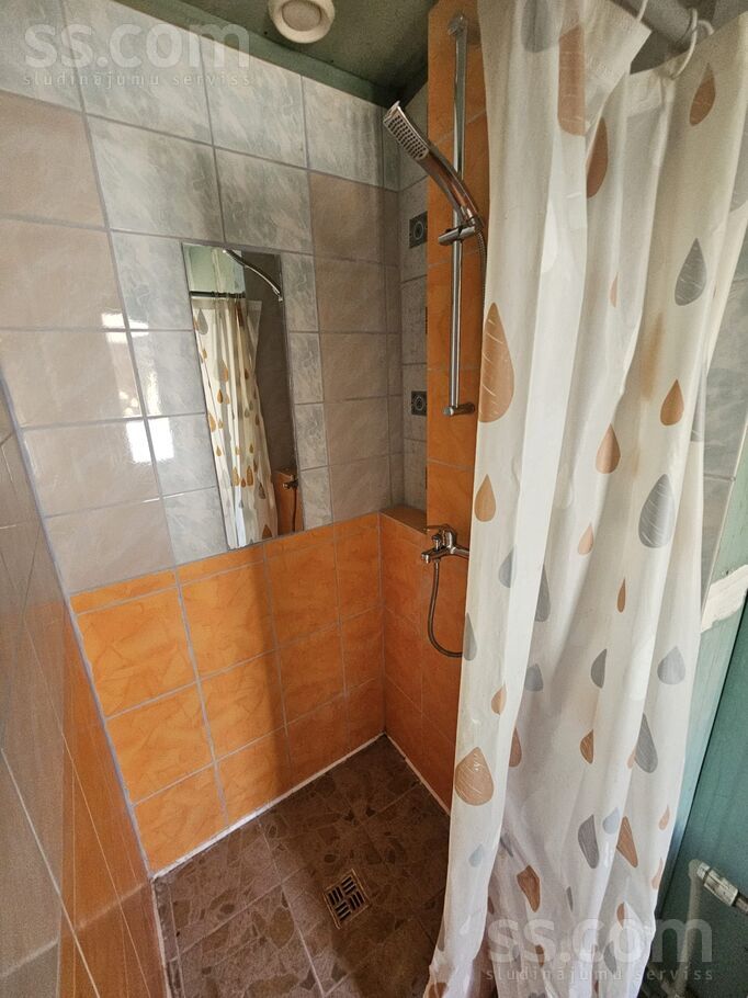 Loku iela 25, Valmiera un raj., Valmiera — maja