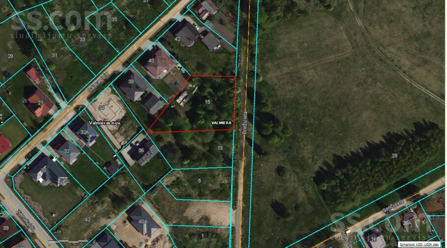Briežu 15, Valmiera un raj., Valmieras pag. — zeme
