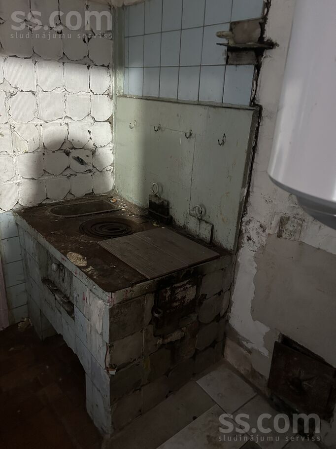 M. Šķērsiela 4, Rīga — maja