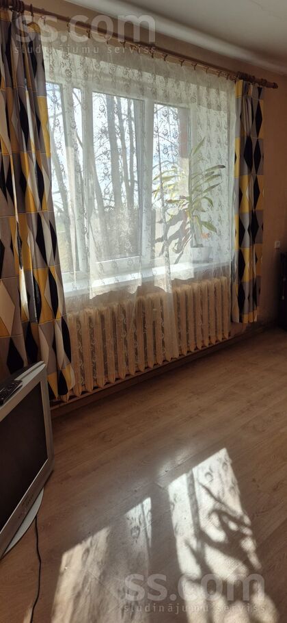 Melioratoru 7, Namiķi, Saldus un raj., Lutriņu pag. — dzivoklis