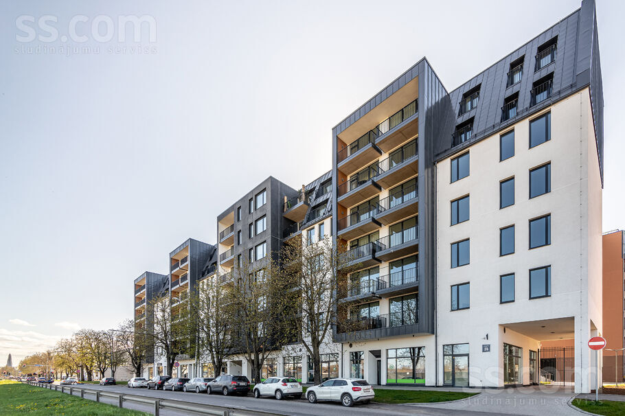 Pulkv. Brieža 35, Rīga — dzivoklis