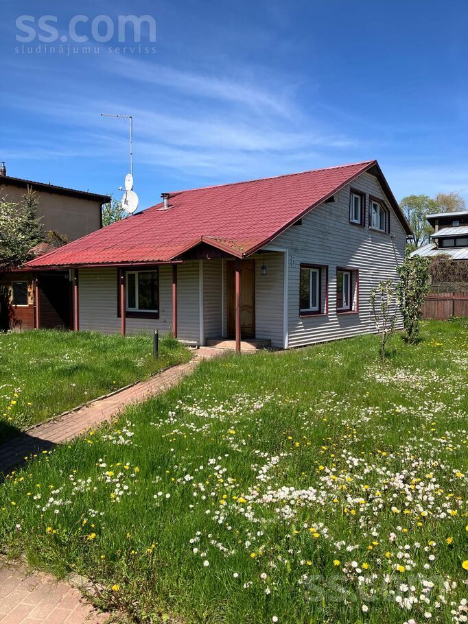 Vidus 5, Carnikava, Rīgas rajons, Carnikavas nov. — maja