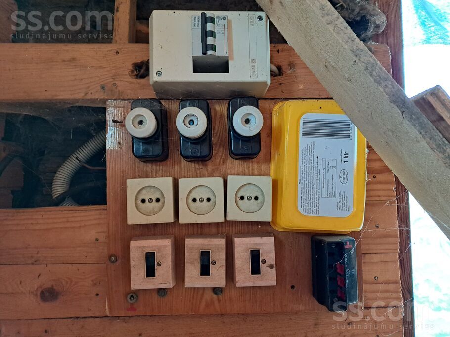 Šķēde, Liepāja un raj., Medzes pag. — maja