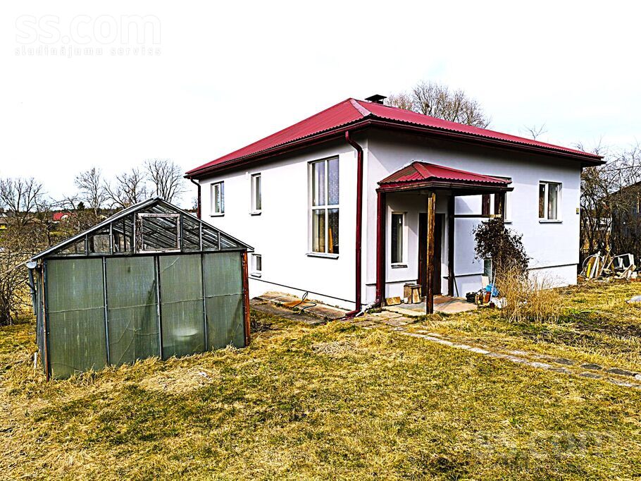 Nelku, Ogre un raj., Ogre — maja