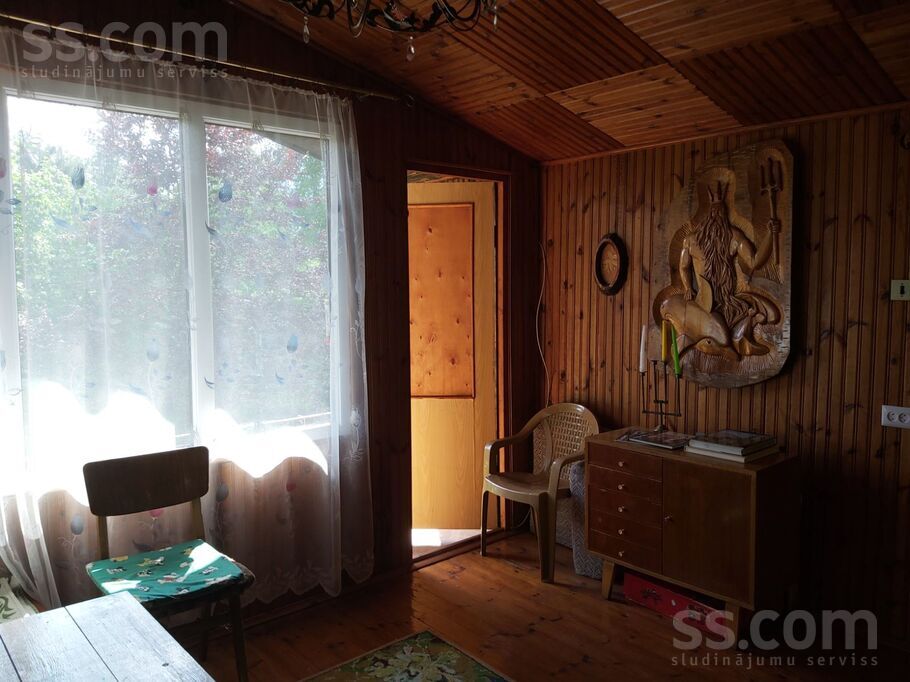 Zemeņu 11, Ķīšupe 2, Rīgas rajons, Saulkrastu l. t. — maja