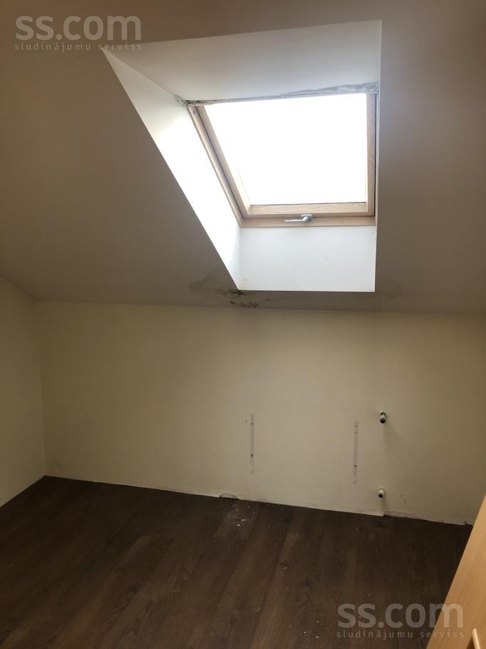 Tulpju iela 21, Rīgas rajons, Sigulda — maja