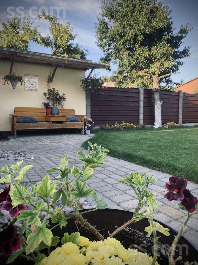 Inženieru 54, Ventspils un raj., Ventspils — maja