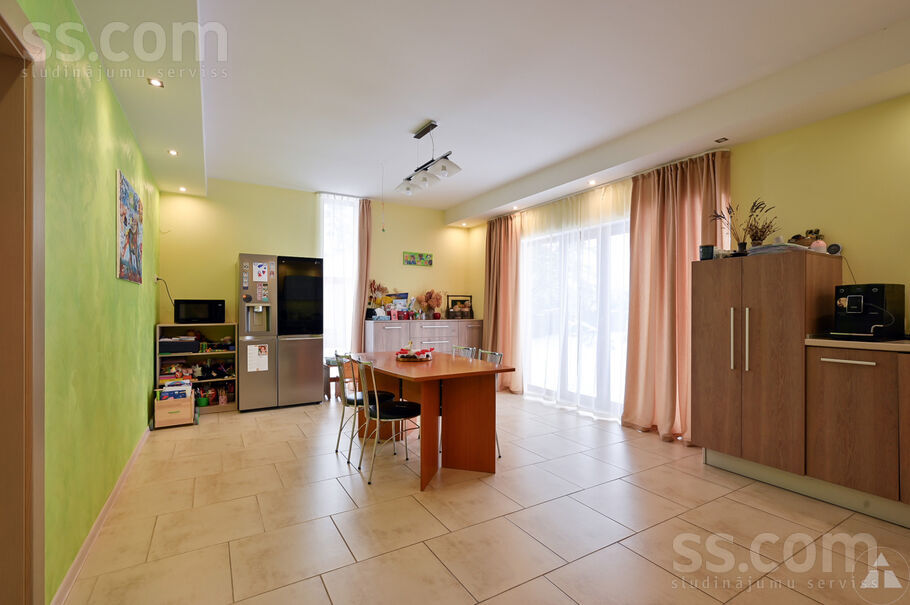 Saulpādes, Turkalne, Ogre un raj., Ikšķiles l. t. — maja