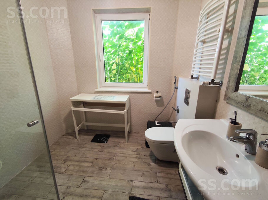 Kālavu 6, Mežāres, Rīgas rajons, Babītes pag. — maja