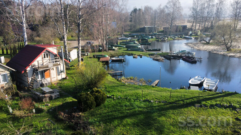 Reiņi 1, Pērkone, Liepāja un raj., Nīcas pag. — maja