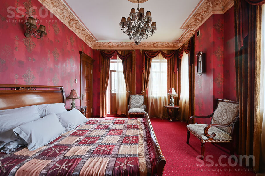 Omnibusa iela 8b, Jūrmala — maja