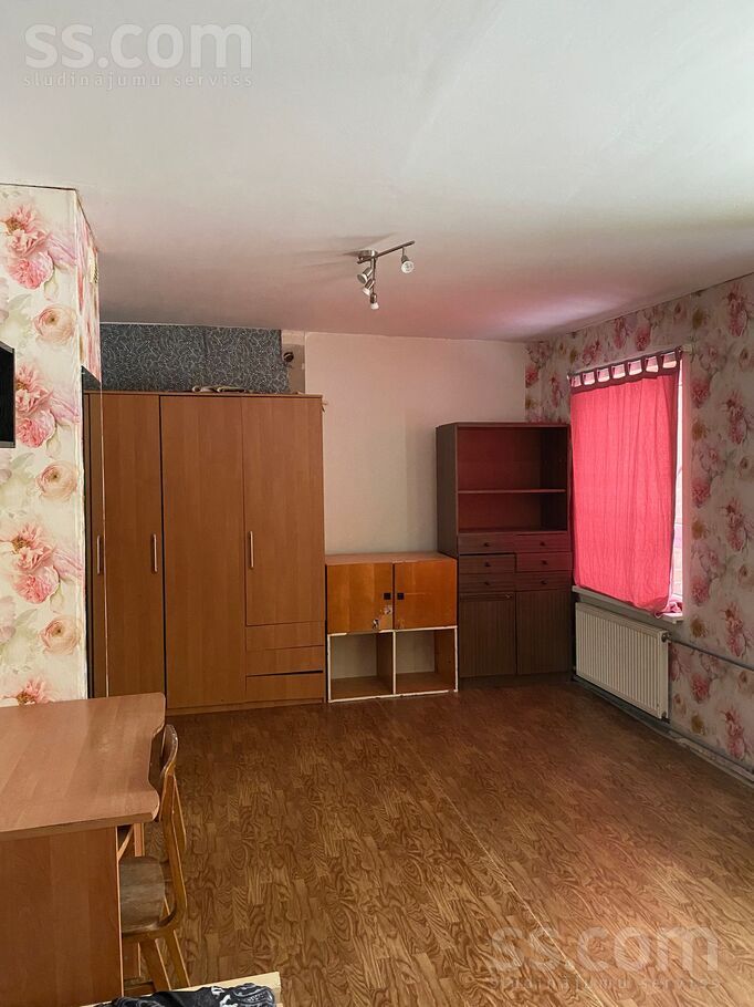 Cēsu 10, Alūksne un raj., Alūksne — dzivoklis