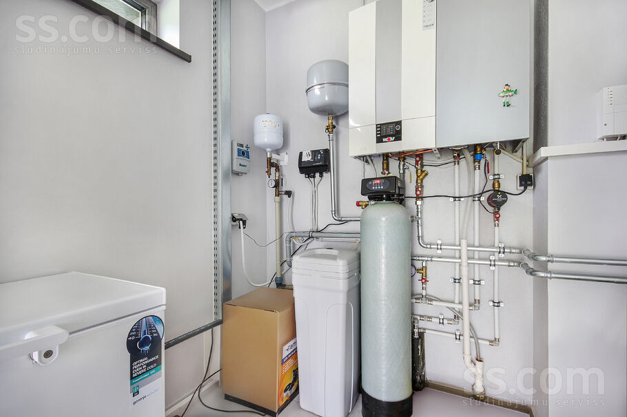 Sebru, Sēbruciems, Rīgas rajons, Babītes pag. — maja