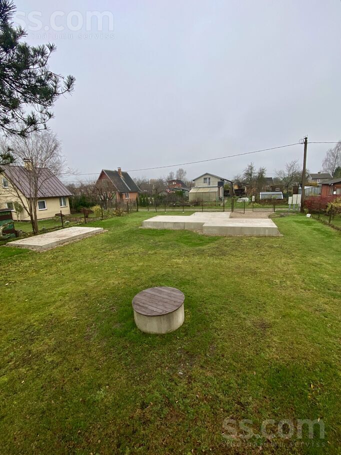 Kaija 49, Standzes ciems, Ventspils un raj., Tārgales pag. — zeme