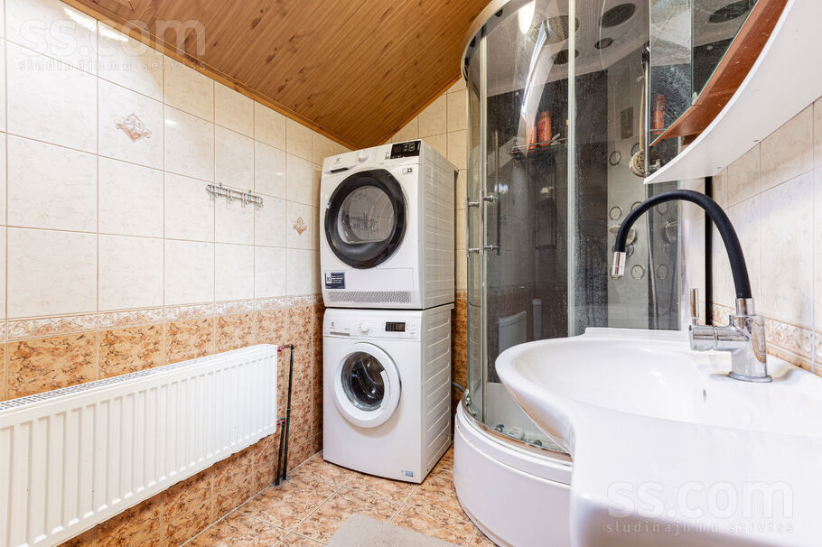 Indriķa Ovekas, Katlakalns, Rīgas rajons, Ķekavas pag. — maja