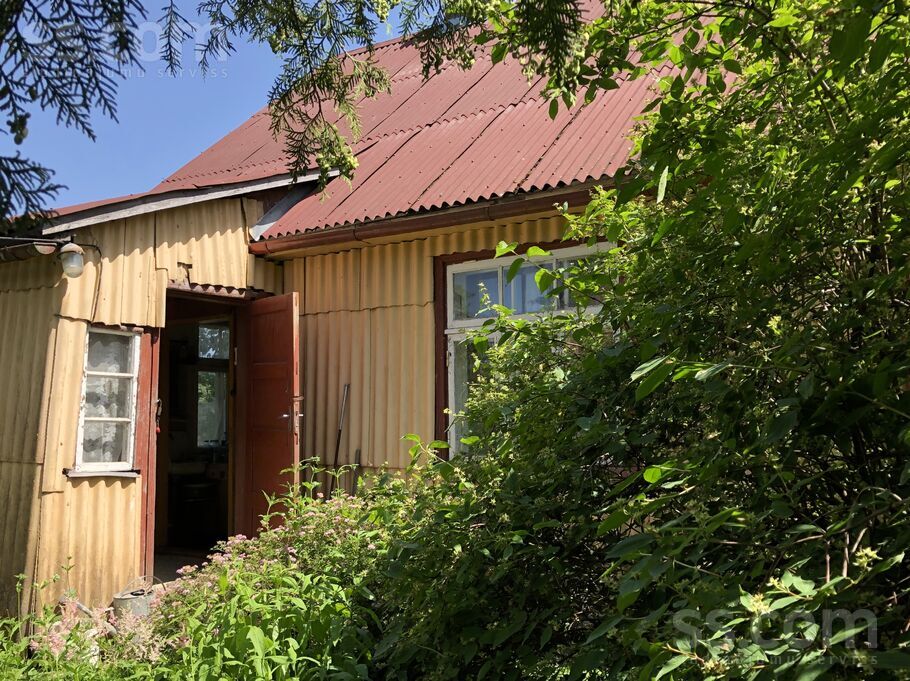 Dārza iela 13, Vecbāta, Liepāja un raj., Vaiņodes pag. — maja