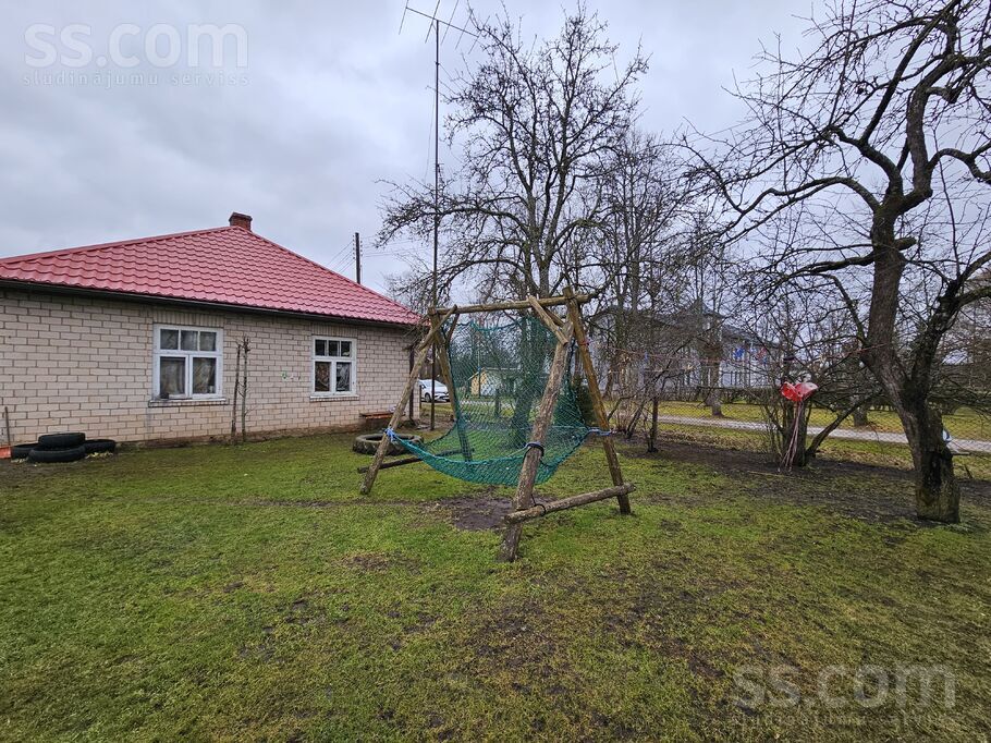 Kluba iela 2, Limbaži un raj., Staicele — maja