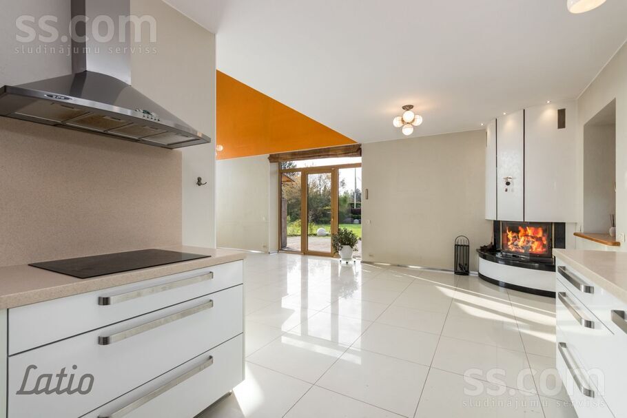 Ošu 20, Mežāres, Babītes pag. — maja