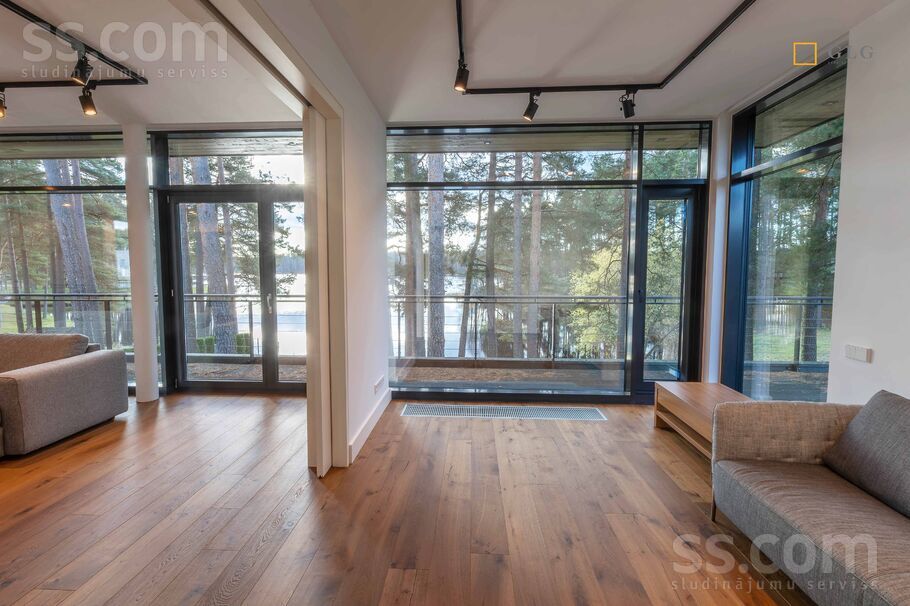 Parka Aleja, Dzilnuciems, Rīgas rajons, Babītes pag. — maja