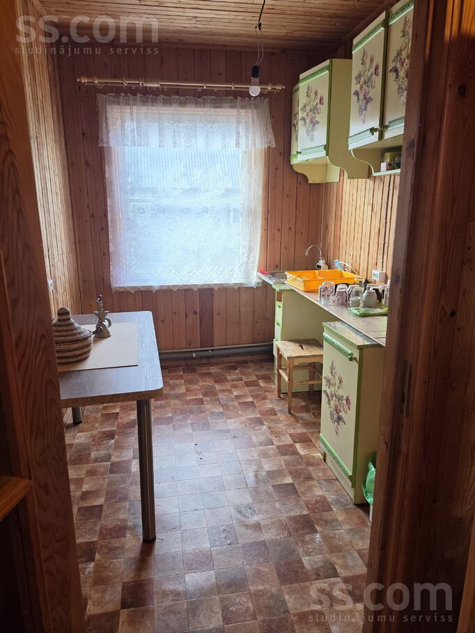 Lades 8, Dzērumi, Rīgas rajons, Ķekavas pag. — maja