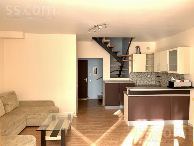 Krāsotāju 6, Rīga — maja