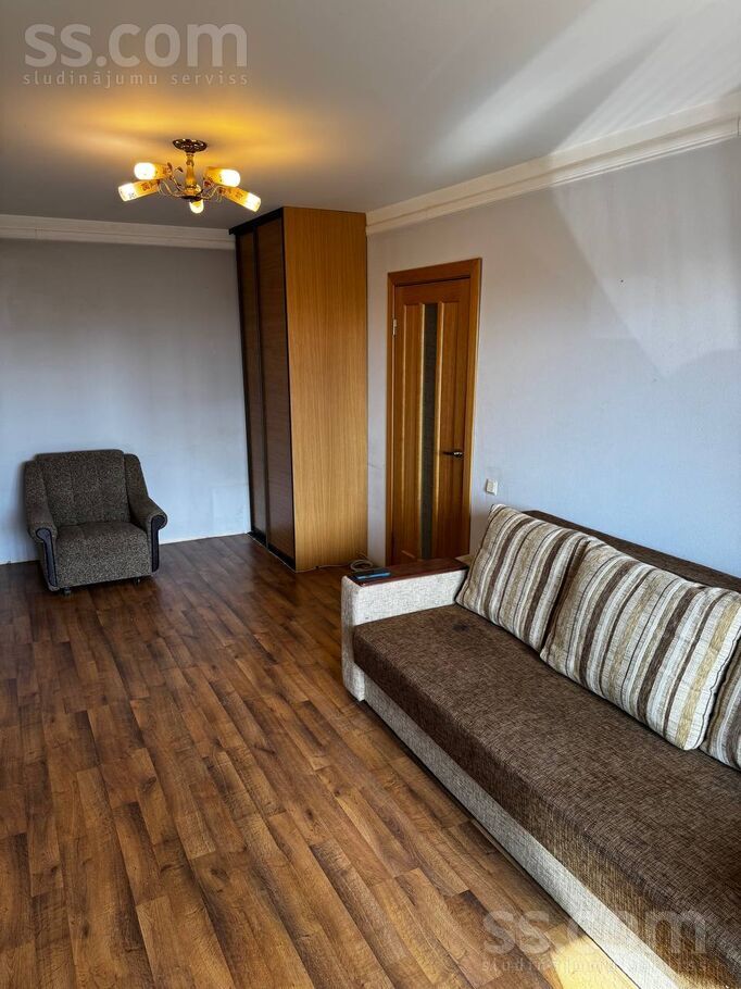 Zemes 13, Rīga — dzivoklis
