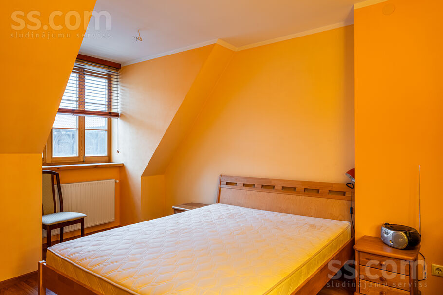 Jāņa sēta 1, Rīga — maja