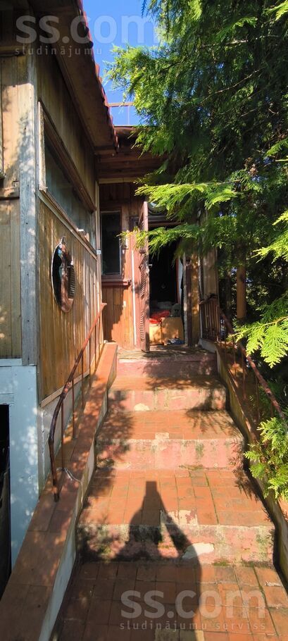 Buru iela 32, Ziemeļblāzma, Limbaži un raj., Skultes pag. — maja