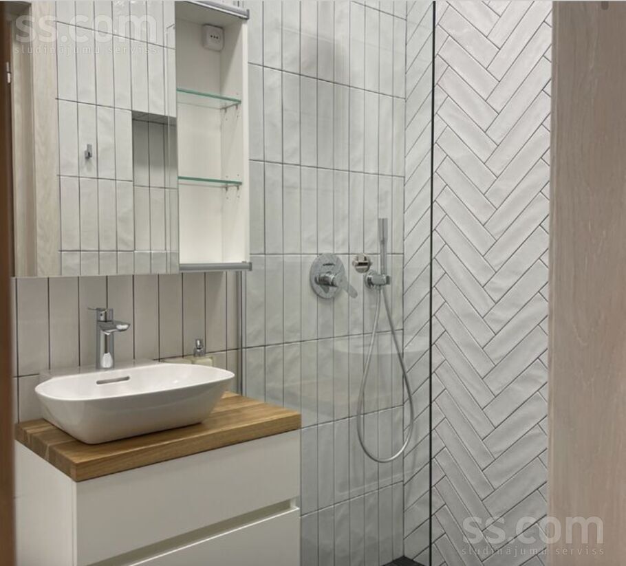 Meža prospekts 79, Jūrmala — maja