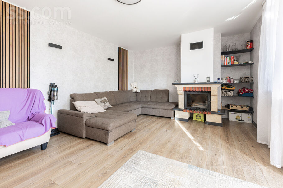 Indriķa Ovekas, Katlakalns, Rīgas rajons, Ķekavas pag. — maja