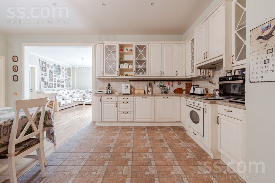 Vecāķu pr. 191, Rīga — dzivoklis