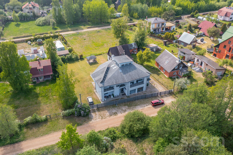 Jūras 10, Ragaciems, Tukums un raj. — maja