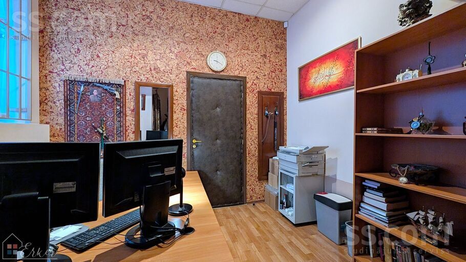 Palmu 20, Rīga — birojs