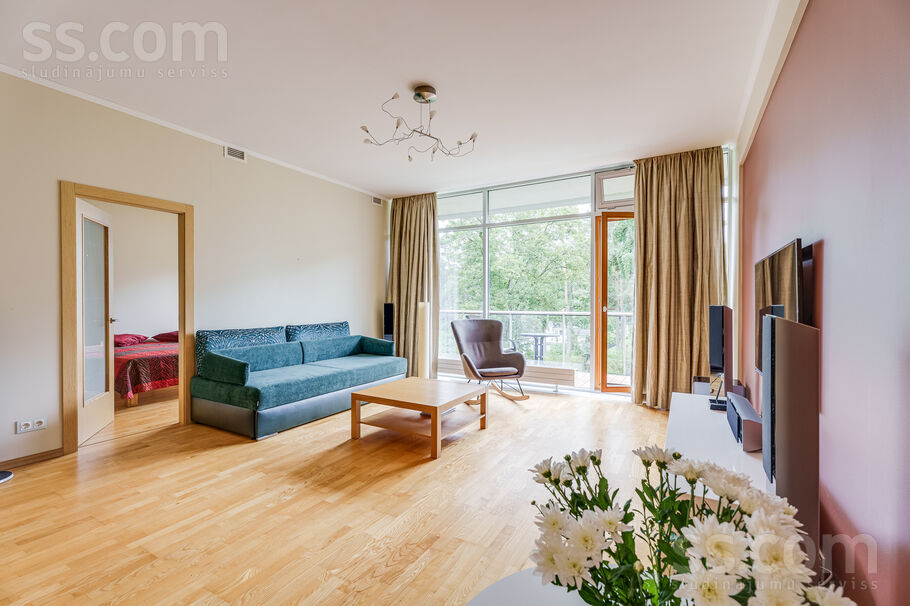 Dzintaru prospekts 13/15, Jūrmala — dzivoklis