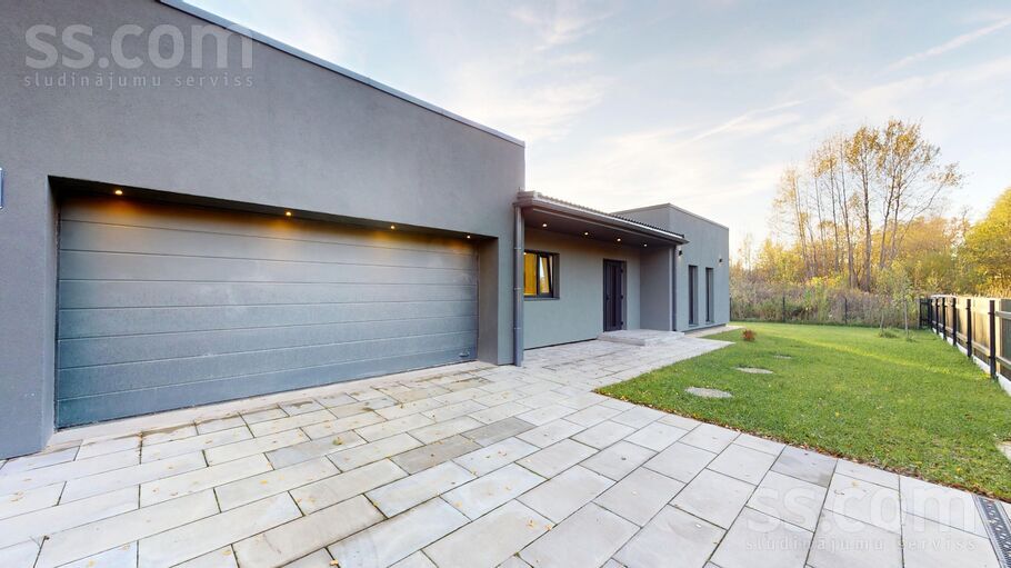 Ciema 16, Lidosta "Rīga", Rīgas rajons, Mārupes pag. — maja