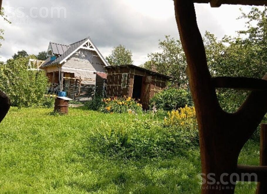 Dārziņu 13. l. 9, Rīga — maja