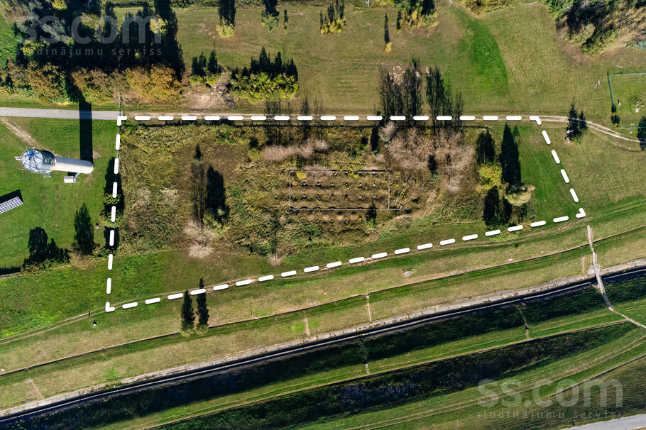 Zviedru 9a, Rīgas rajons, Salaspils — zeme