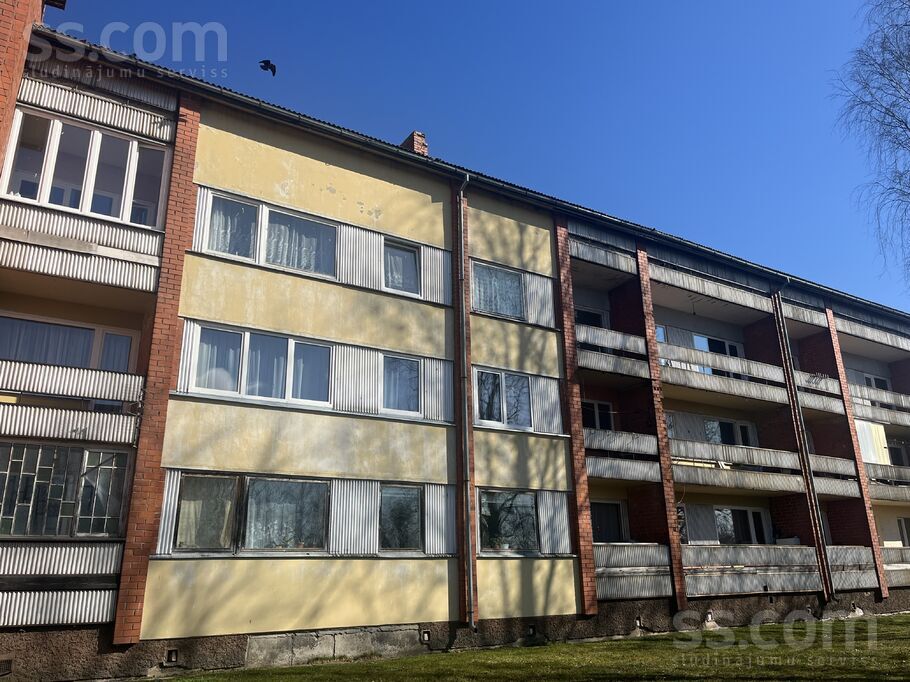 Liepu 11, Valmiera un raj., Rūjiena — dzivoklis