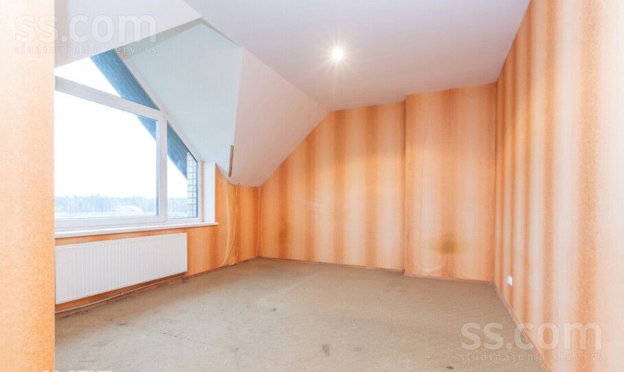 Plunči 36, Plieņciems, Tukums un raj., Engures pag. — maja