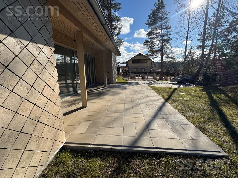 Brīvības iela 42, Liepāja un raj., Pāvilosta — maja