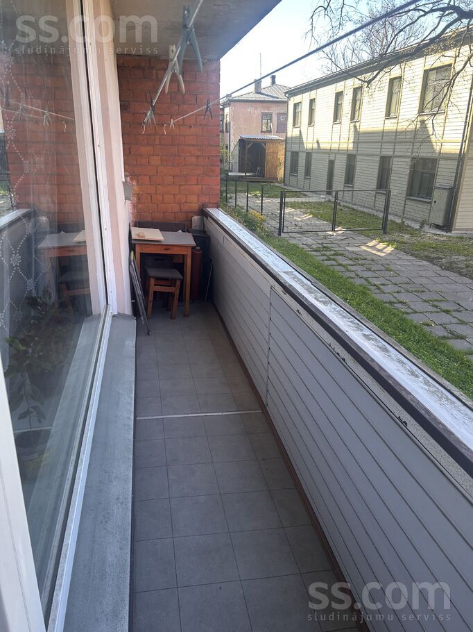 33 17, Jelgava un raj., Jelgava — dzivoklis