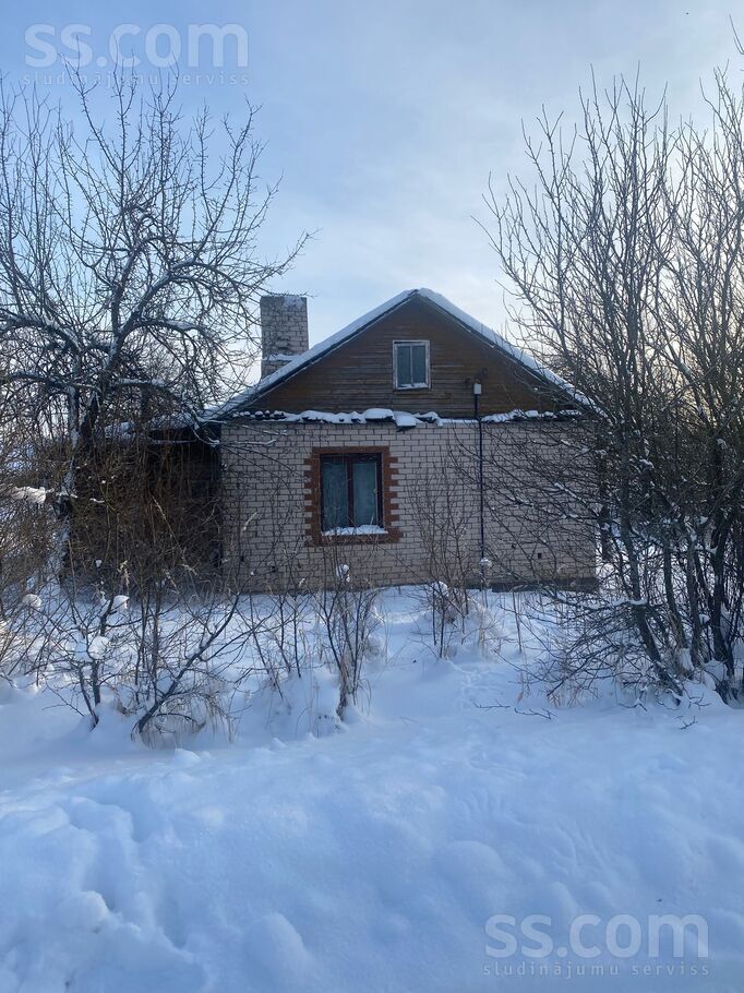 Zirnīši, Ezerkalns, Krāslava un raj., Krāslavas pag. — maja