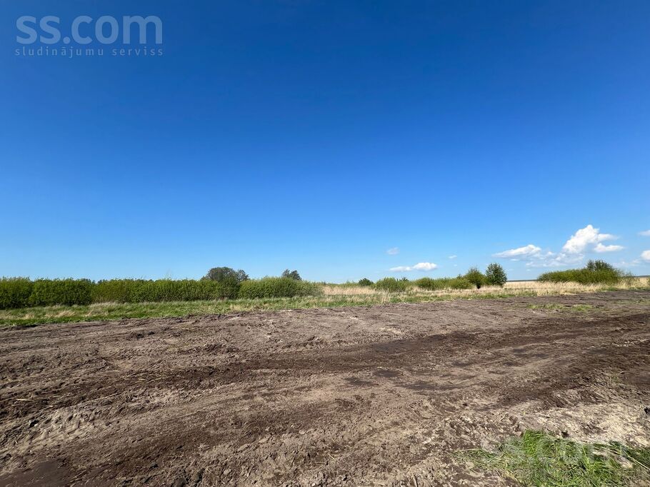 Grīnvalti, Liepāja un raj., Liepāja — zeme