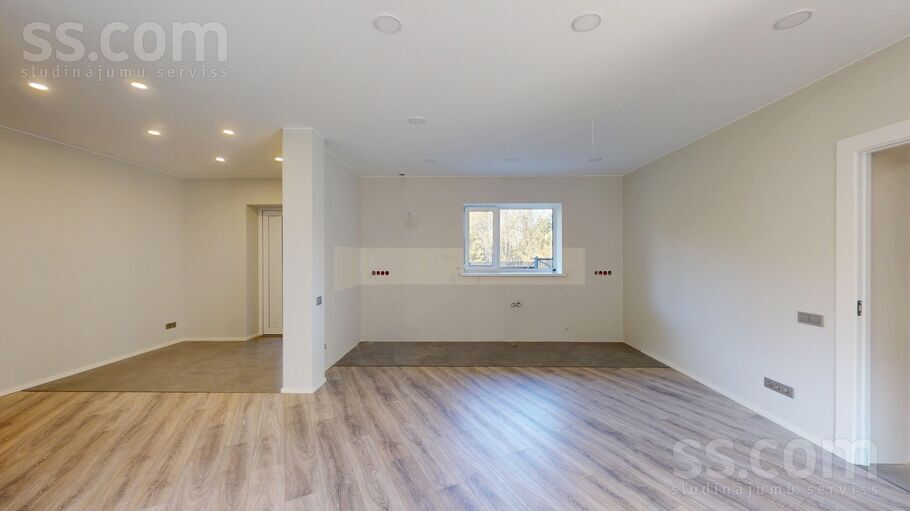 Ciema 16, Lidosta "Rīga", Rīgas rajons, Mārupes pag. — maja