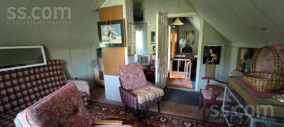 Buru iela 32, Ziemeļblāzma, Limbaži un raj., Skultes pag. — maja