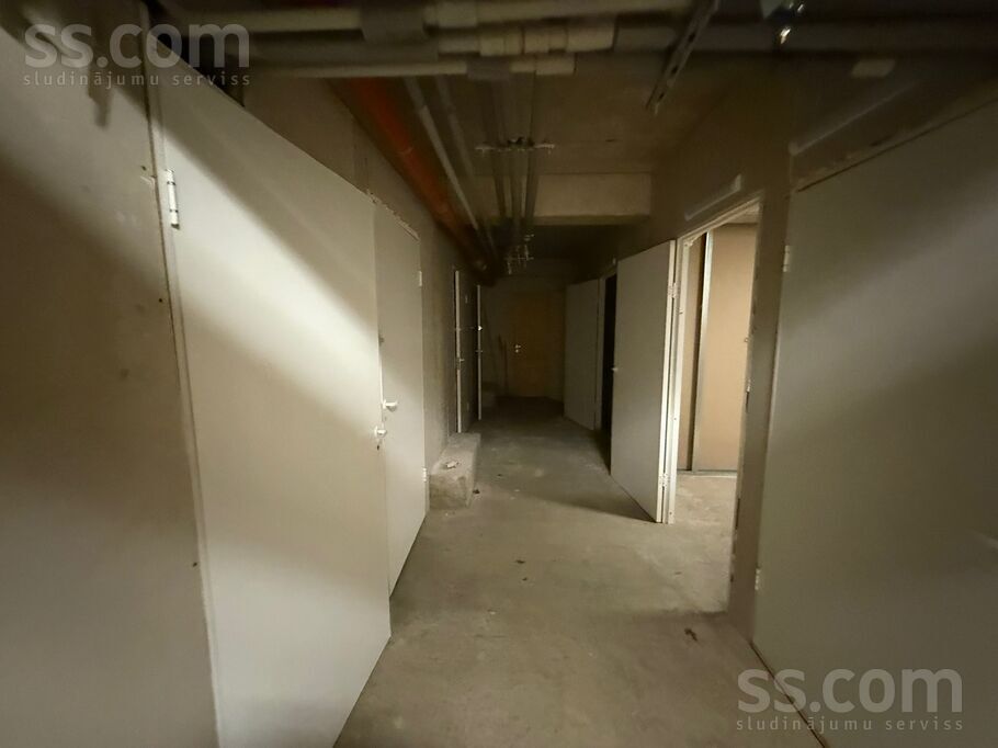 Anniņmuižas 7, Rīga, Zolitūde — telpa