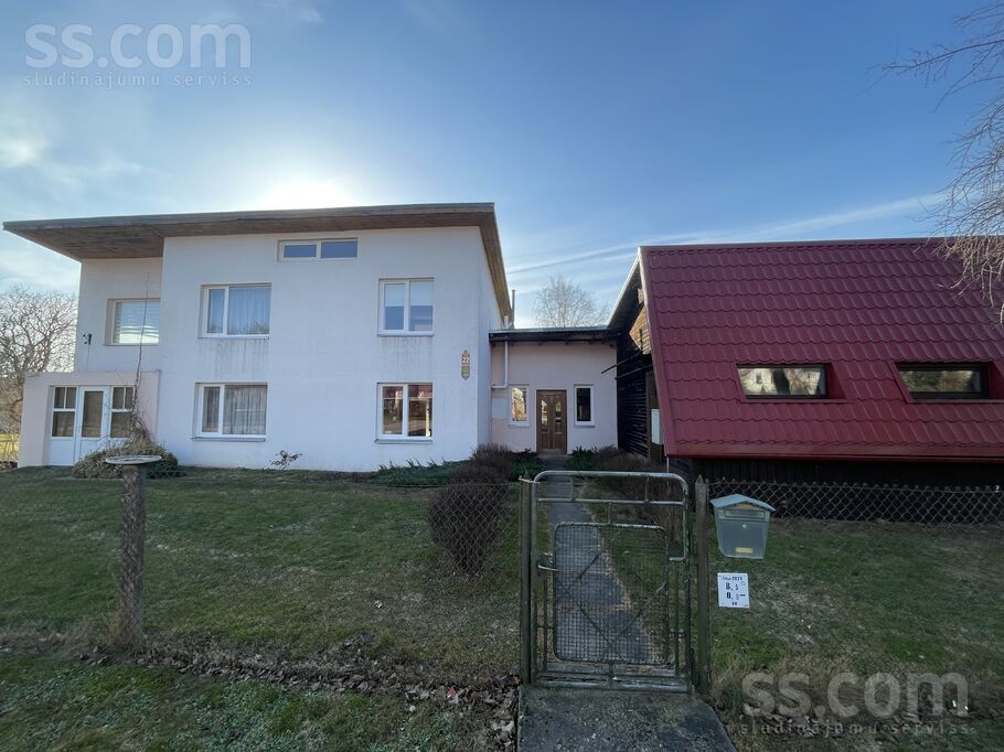 Ausekļa 22, Ogre un raj., Lielvārde — maja